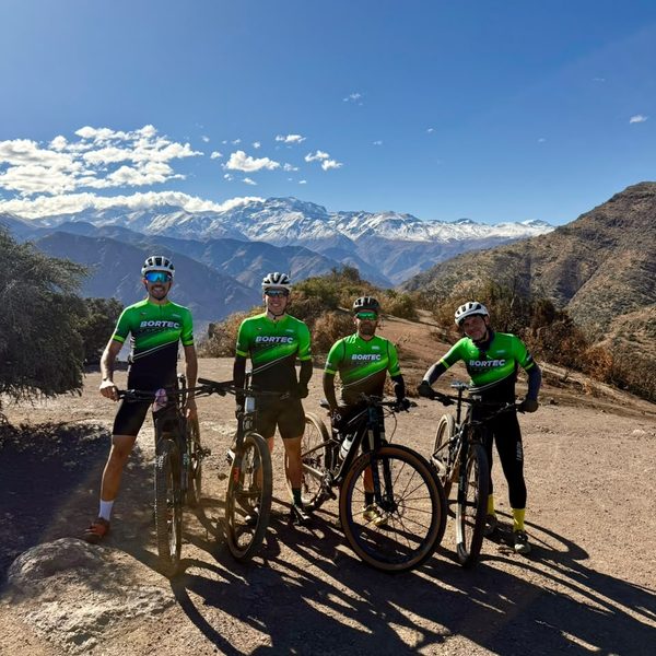 Salida en cordillera con el equipo Bortec Cycling